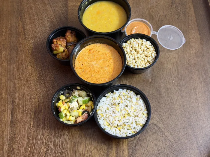 Veg Thai curry with mixed grain rice and salad + Lentil veggie soup and seasoned jowar